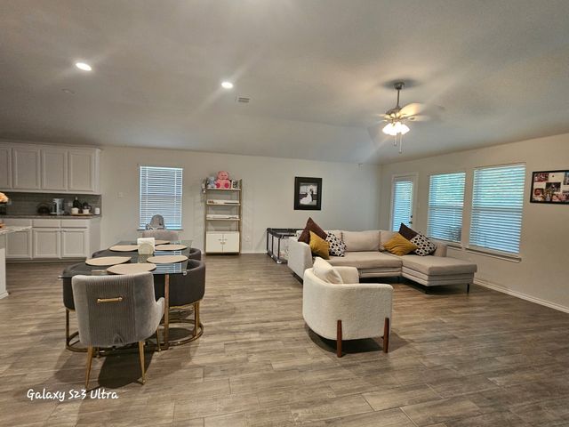 5740 Brookville Drive, Fort Worth, TX 76179