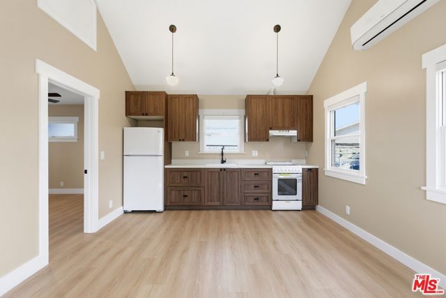 3102 5th Avenue 3104, Los Angeles, CA 90018