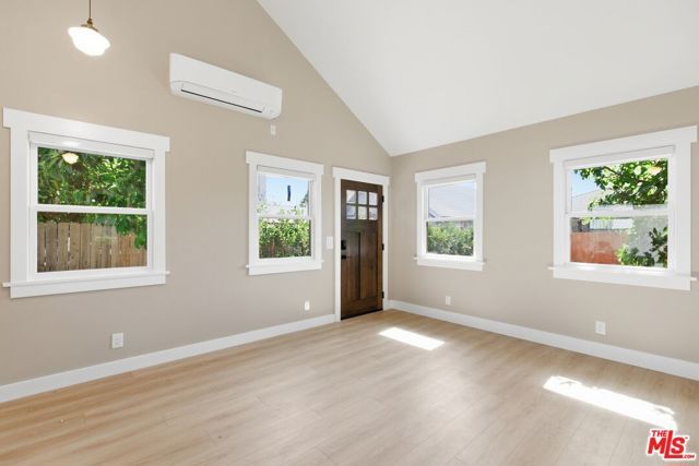 3102 5th Avenue 3104, Los Angeles, CA 90018