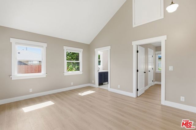 3102 5th Avenue 3104, Los Angeles, CA 90018