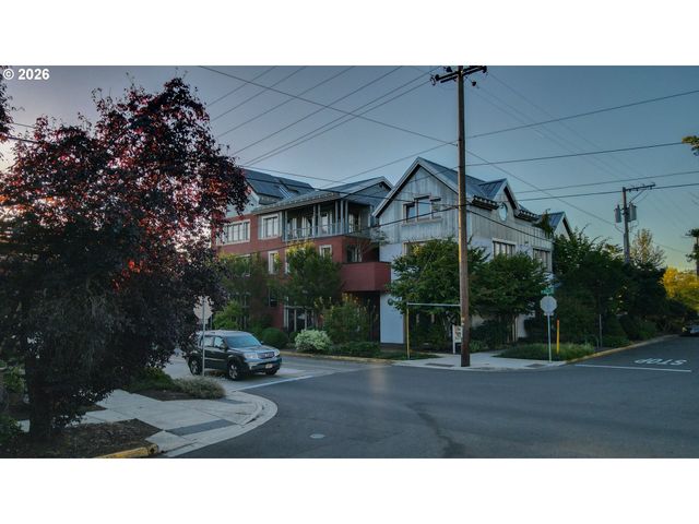 321 MILL St 2, Eugene, OR 97401