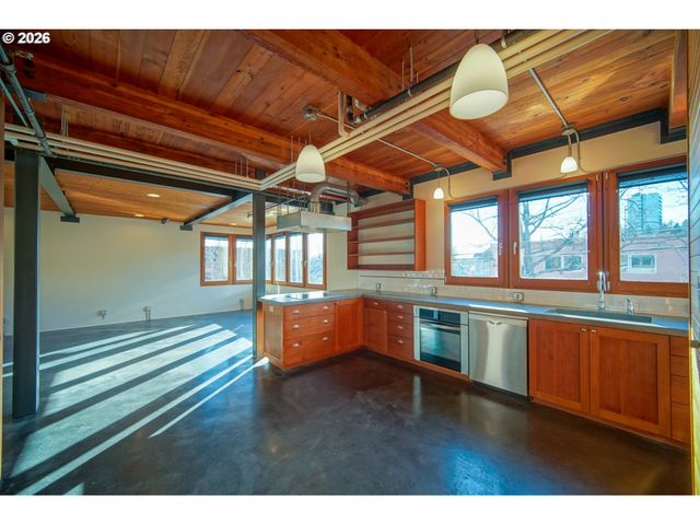 321 MILL St 2, Eugene, OR 97401
