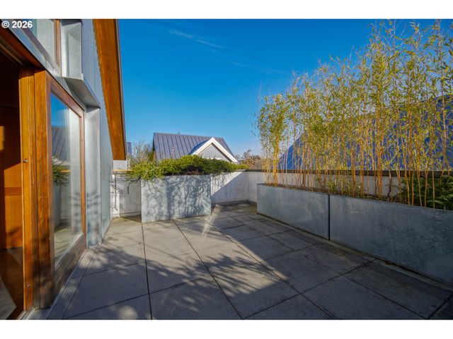 321 MILL St 2, Eugene, OR 97401