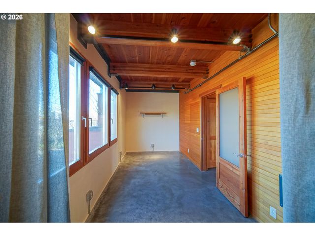 321 MILL St 2, Eugene, OR 97401