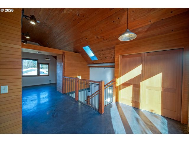 321 MILL St 2, Eugene, OR 97401