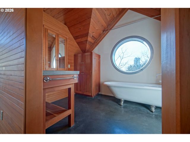 321 MILL St 2, Eugene, OR 97401