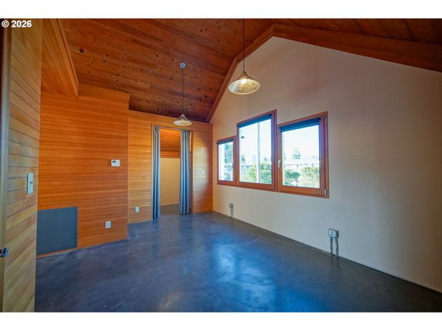 321 MILL St 2, Eugene, OR 97401