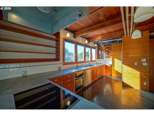 321 MILL St 2, Eugene, OR 97401