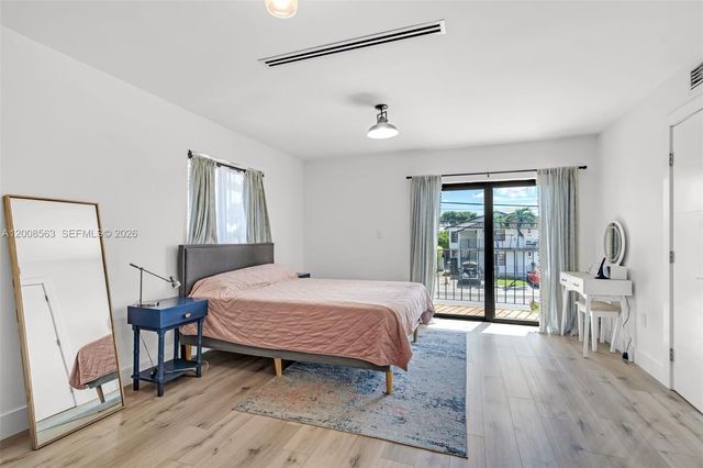 8773 SW 36th St -, Miami, FL 33165