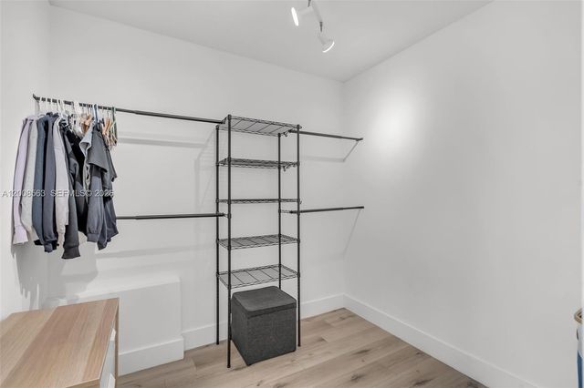 8773 SW 36th St -, Miami, FL 33165