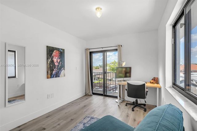 8773 SW 36th St -, Miami, FL 33165