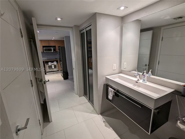 2101 Brickell Ave 1104, Miami, FL 33129