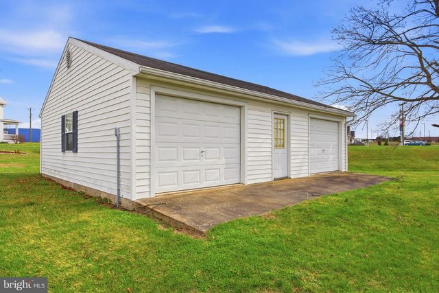 1081 HISEY AVE, Woodstock, VA 22664