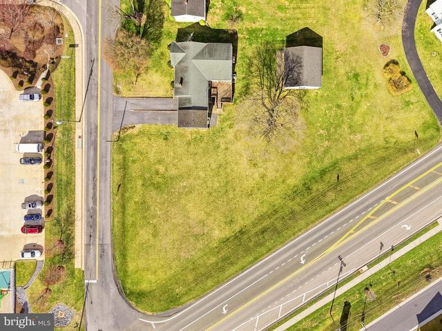 1081 HISEY AVE, Woodstock, VA 22664