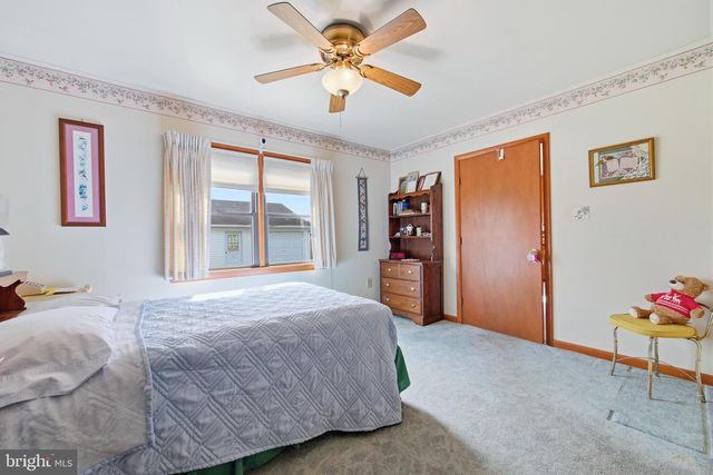 1081 HISEY AVE, Woodstock, VA 22664