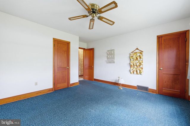 1081 HISEY AVE, Woodstock, VA 22664