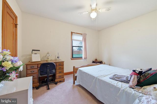 1081 HISEY AVE, Woodstock, VA 22664