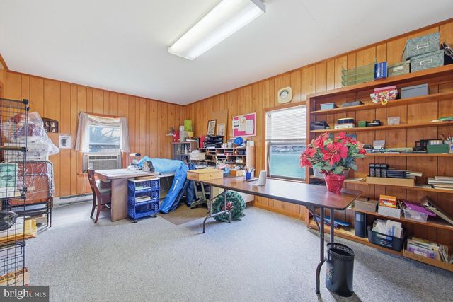 1081 HISEY AVE, Woodstock, VA 22664