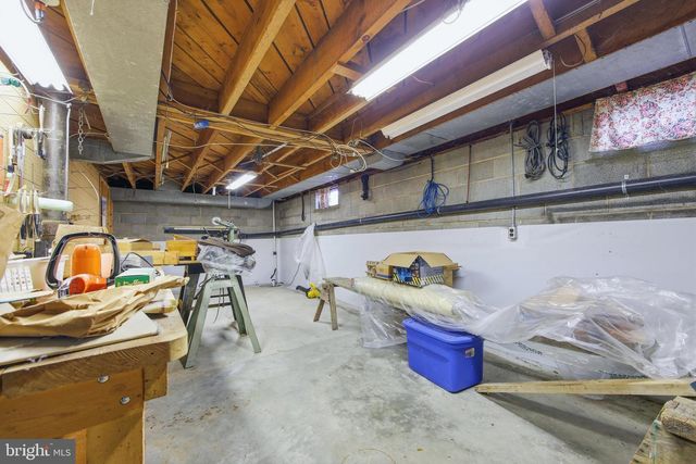 1081 HISEY AVE, Woodstock, VA 22664