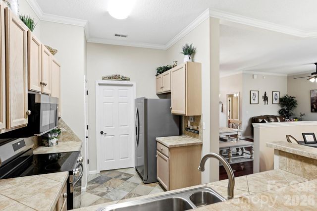 21 Tisha Lane, Hendersonville, NC 28739