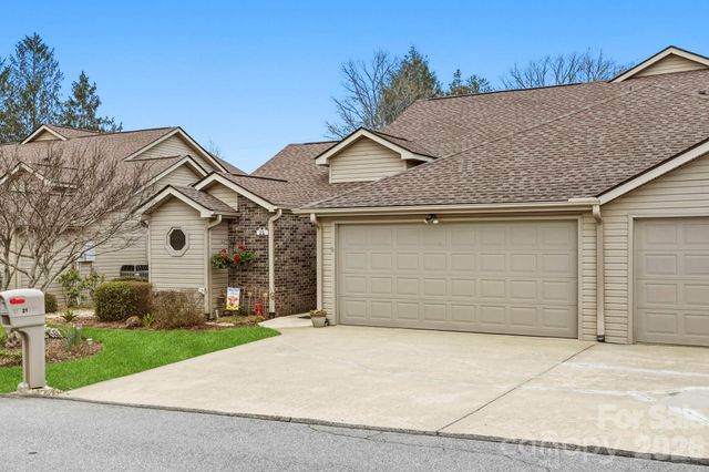 21 Tisha Lane, Hendersonville, NC 28739