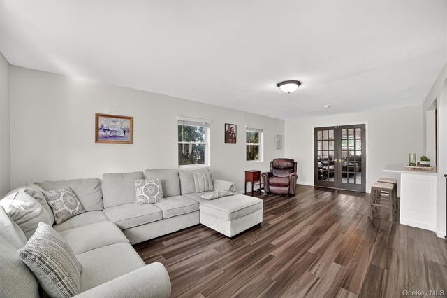 92 Westerly Street, Yonkers, NY 10704