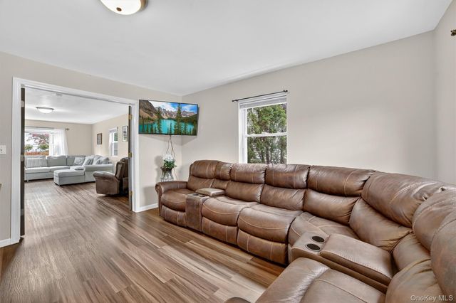 92 Westerly Street, Yonkers, NY 10704