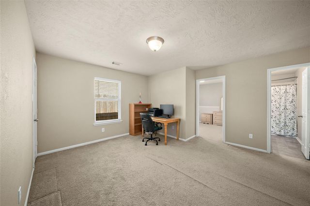 880 Falling Springs Lane, League City, TX 77573