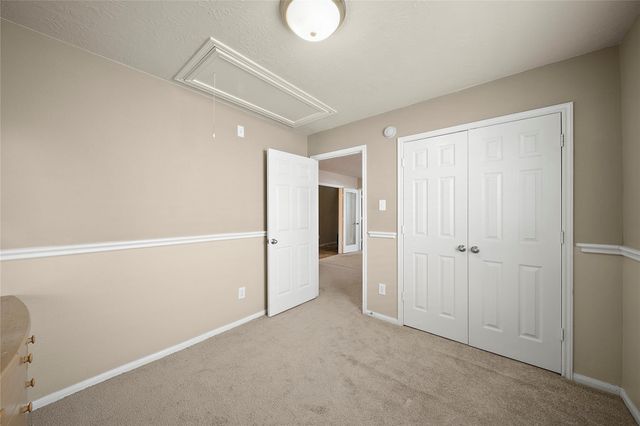 880 Falling Springs Lane, League City, TX 77573