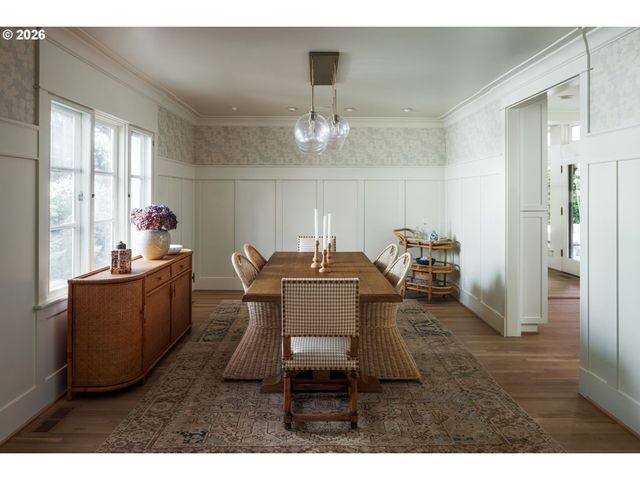 1546 S MILITARY Rd, Portland, OR 97219
