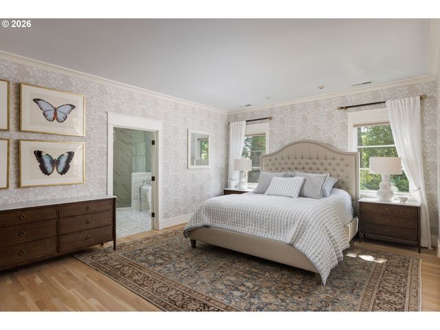 1546 S MILITARY Rd, Portland, OR 97219