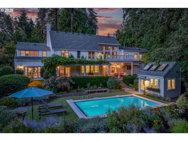 1546 S MILITARY Rd, Portland, OR 97219