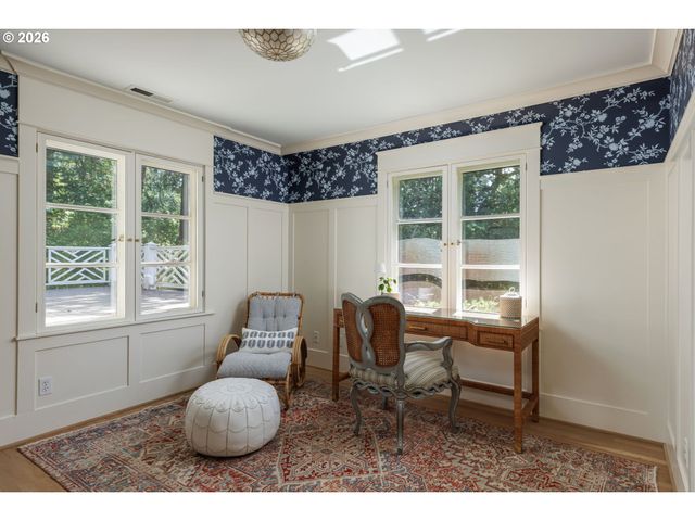 1546 S MILITARY Rd, Portland, OR 97219