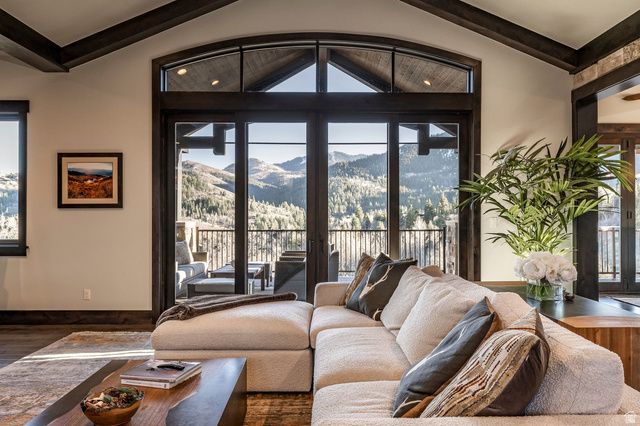 8905 PARLEYS LN, Park City, UT 84098