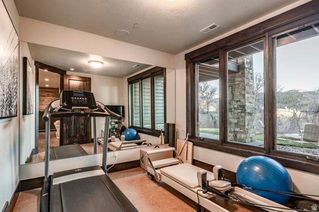 8905 PARLEYS LN, Park City, UT 84098