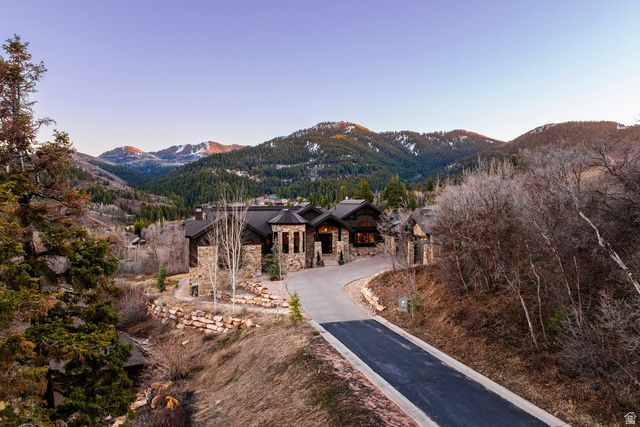 8905 PARLEYS LN, Park City, UT 84098