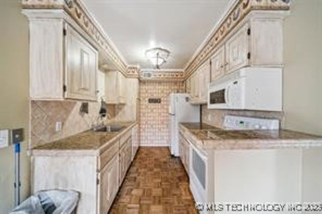 4444 E 68th Street 490, Tulsa, OK 74136