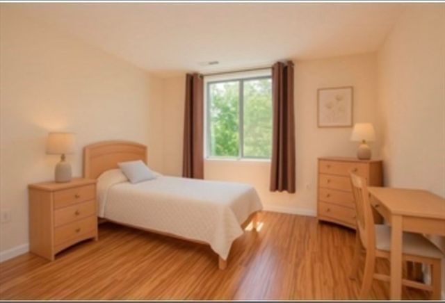 1002 Paradise Road PHH, Swampscott, MA 01907