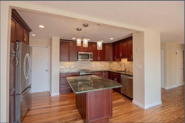 1002 Paradise Road PHH, Swampscott, MA 01907