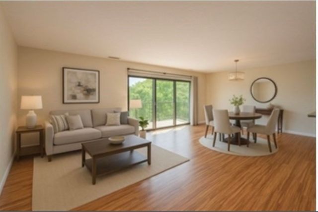 1002 Paradise Road PHH, Swampscott, MA 01907
