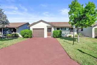 2359 SW 16th Dr, Deerfield Beach, FL 33442