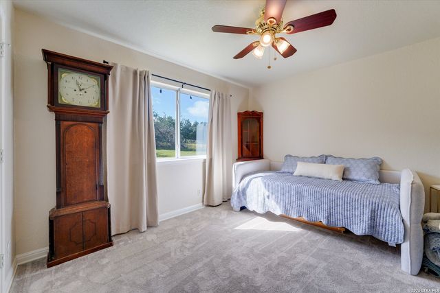9460 Windwood Dr, Boerne, TX 78006