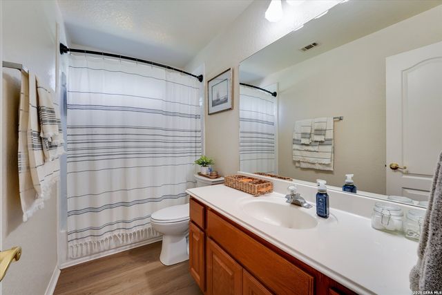 9460 Windwood Dr, Boerne, TX 78006