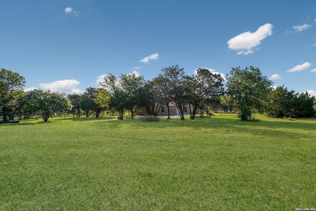 9460 Windwood Dr, Boerne, TX 78006