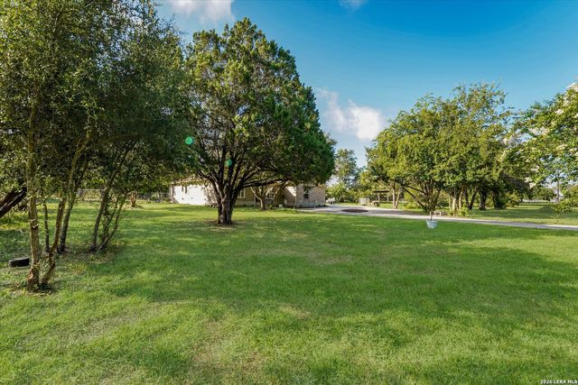 9460 Windwood Dr, Boerne, TX 78006