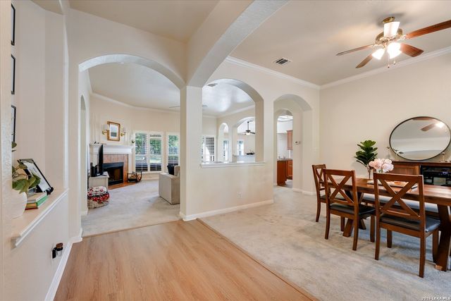 9460 Windwood Dr, Boerne, TX 78006