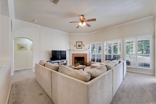9460 Windwood Dr, Boerne, TX 78006