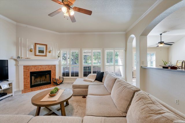 9460 Windwood Dr, Boerne, TX 78006