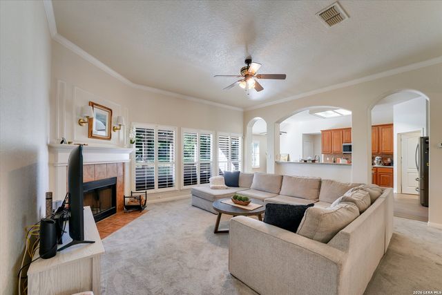 9460 Windwood Dr, Boerne, TX 78006