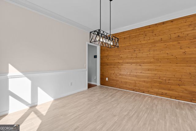 955 Common Oak Place, Lawrenceville, GA 30045